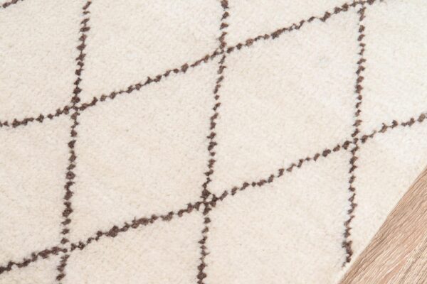 Momeni Atlas Atl-5 Ivory Area Rug - Image 2